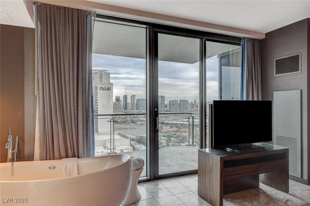 4381 Flamingo, Las Vegas, NV 89103