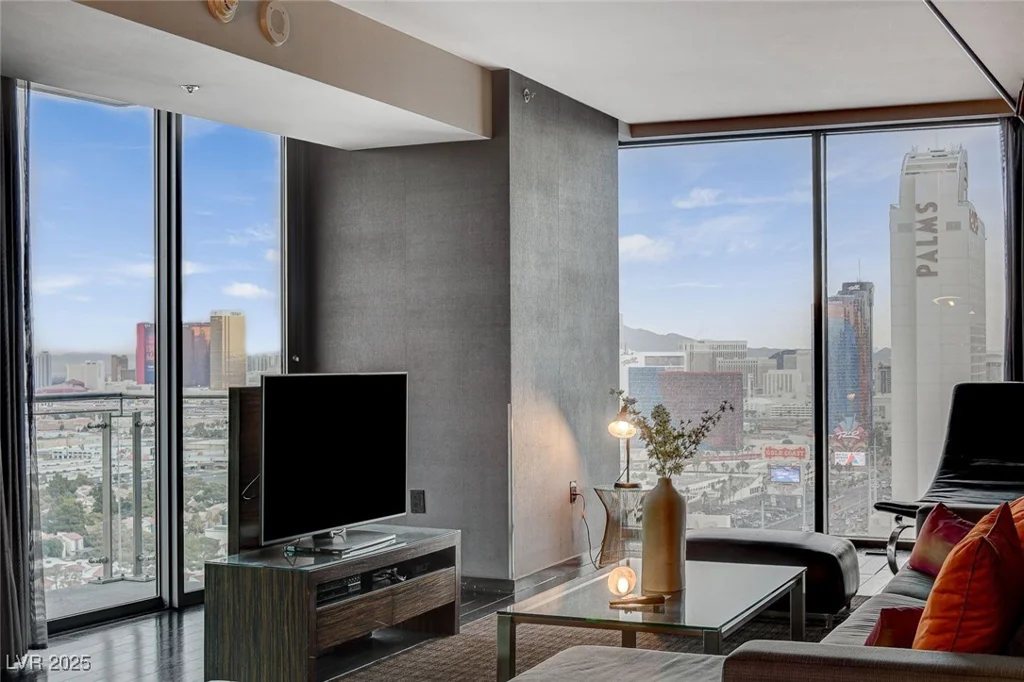 4381 Flamingo, Las Vegas, NV 89103