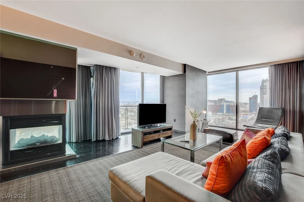 4381 Flamingo, Las Vegas, NV 89103