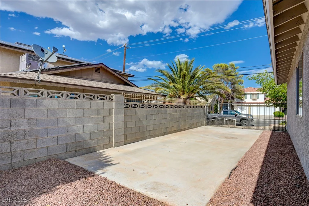 730 Arrowhead, Henderson, NV 89002