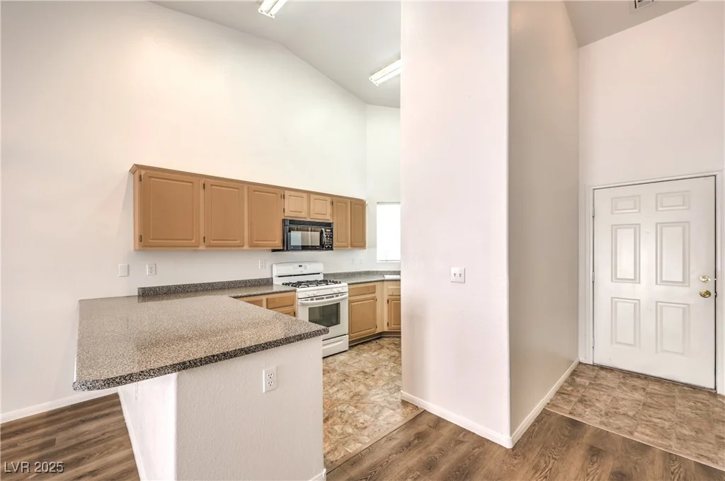 855 Stephanie, Henderson, NV 89014