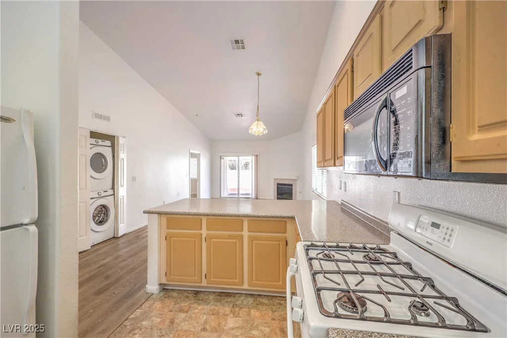 855 Stephanie, Henderson, NV 89014