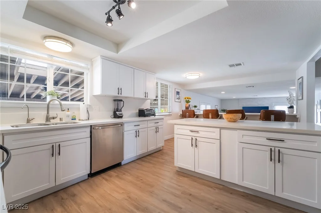 5676 Birchwood, Las Vegas, NV 89120