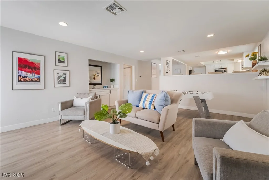 5676 Birchwood, Las Vegas, NV 89120