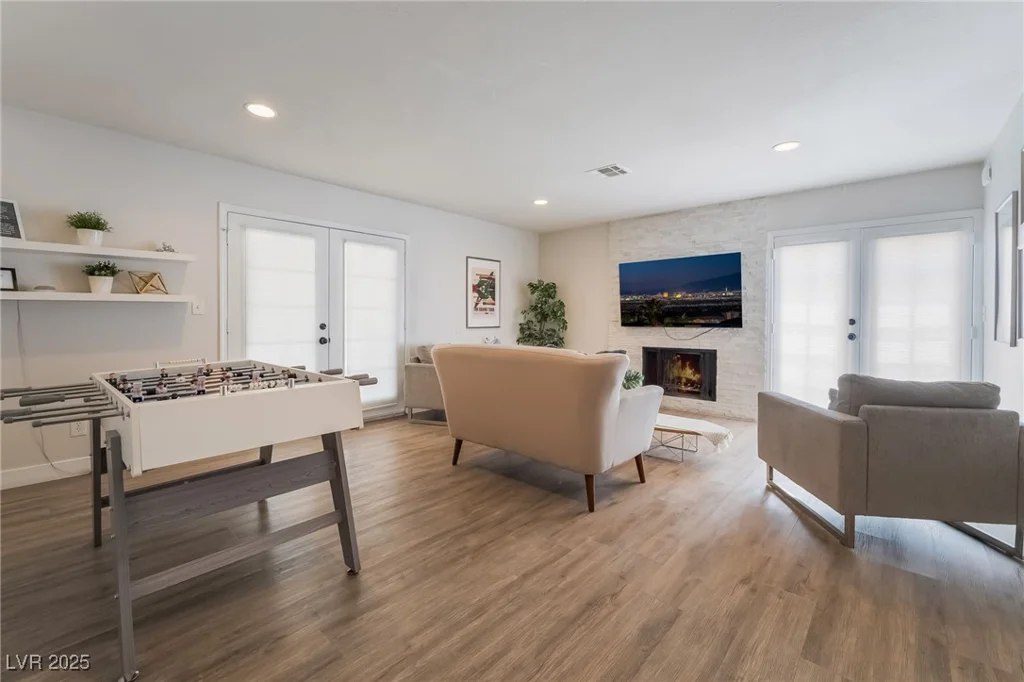 5676 Birchwood, Las Vegas, NV 89120