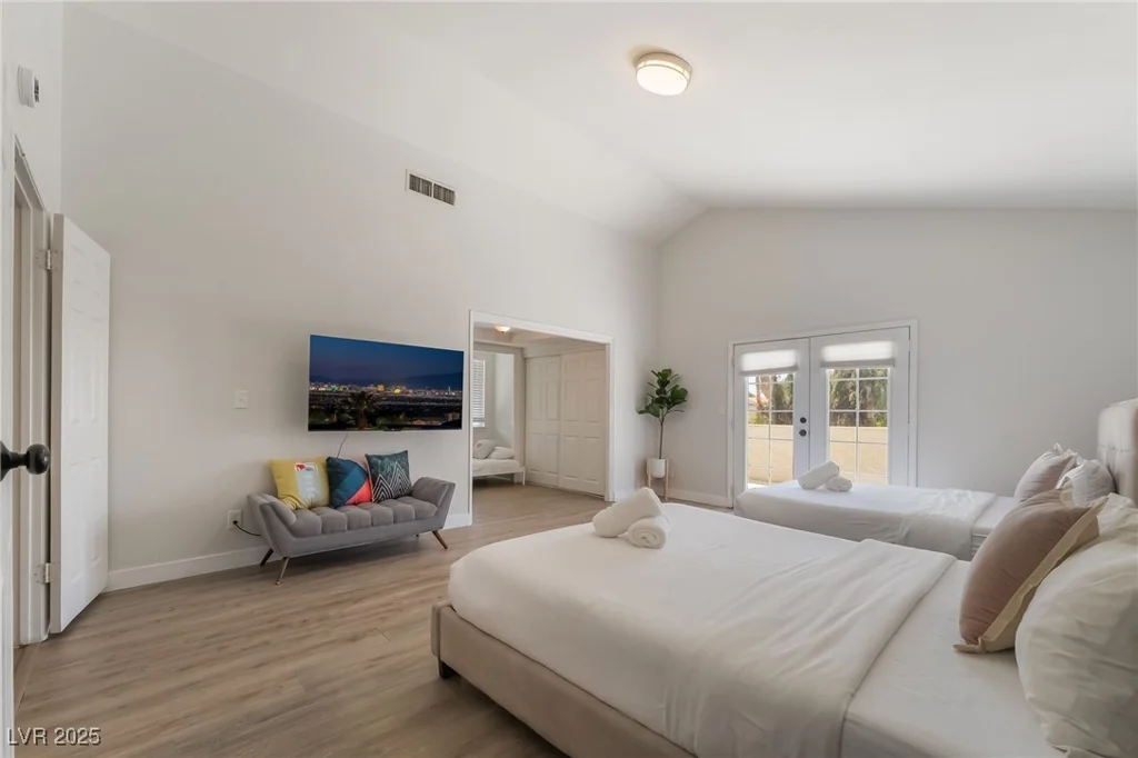 5676 Birchwood, Las Vegas, NV 89120