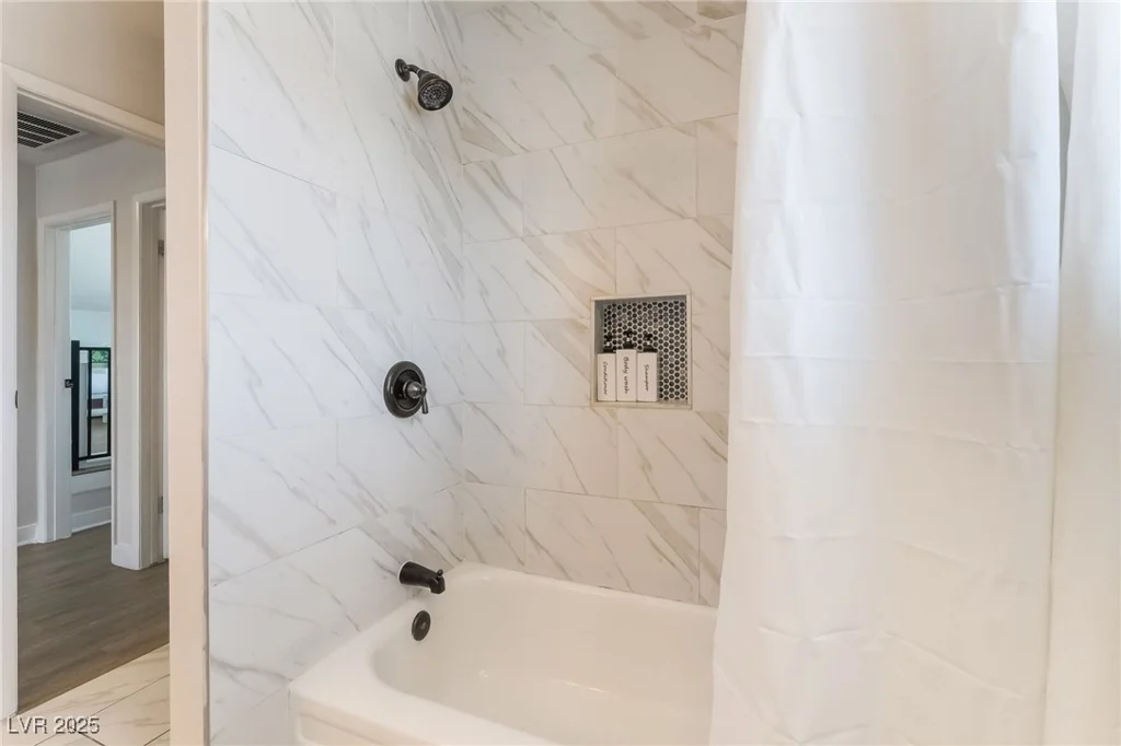 5676 Birchwood, Las Vegas, NV 89120