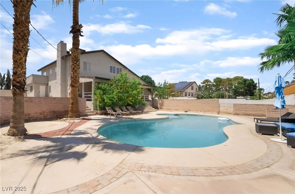 5676 Birchwood, Las Vegas, NV 89120