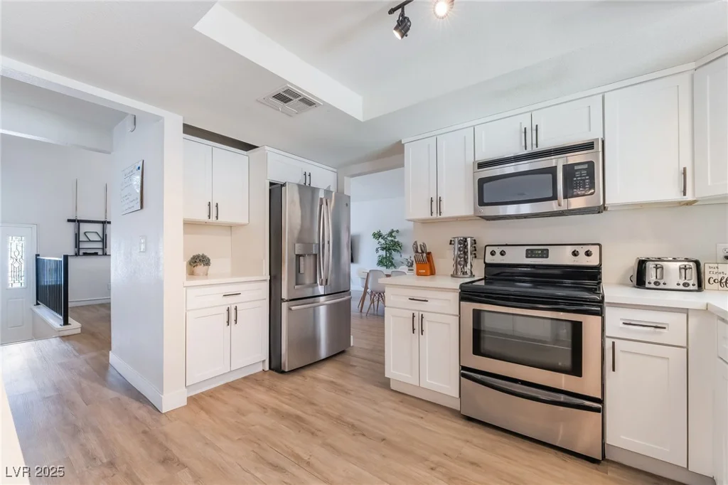 5676 Birchwood, Las Vegas, NV 89120