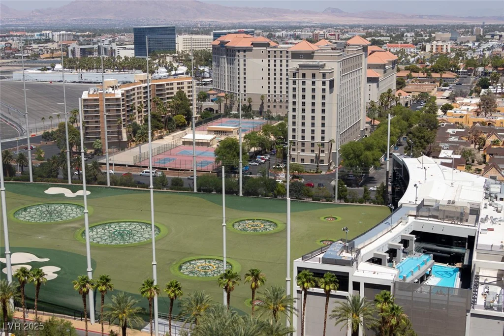 145 Harmon, Las Vegas, NV 89109