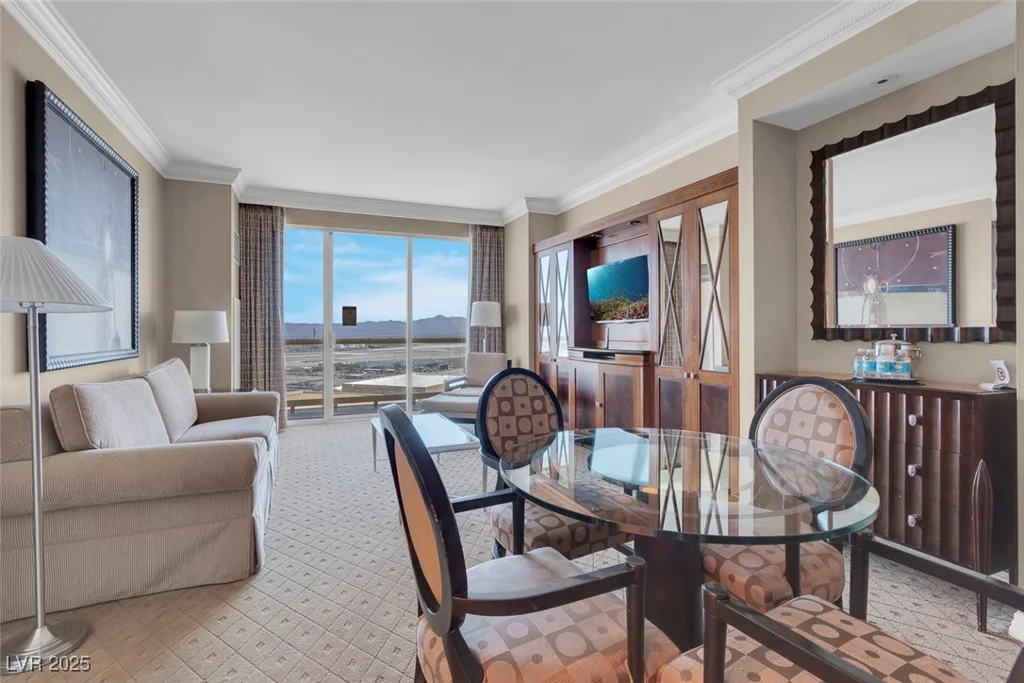 145 Harmon, Las Vegas, NV 89109