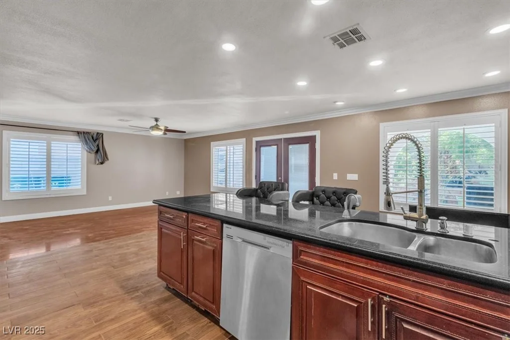9419 Santa Fe Rose, Las Vegas, NV 89123