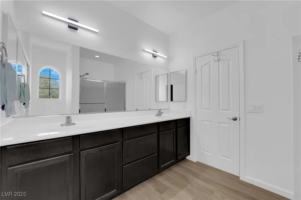 9830 Venus Lake, Las Vegas, NV 89178
