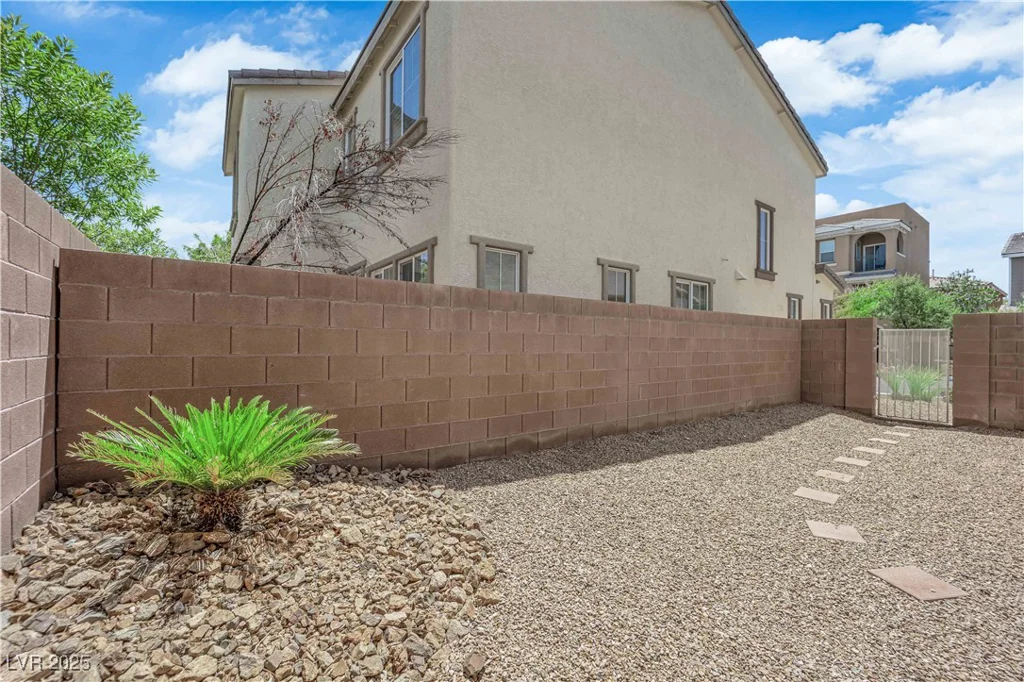 9830 Venus Lake, Las Vegas, NV 89178