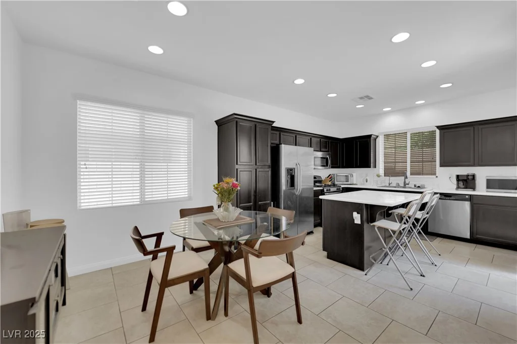 9830 Venus Lake, Las Vegas, NV 89178