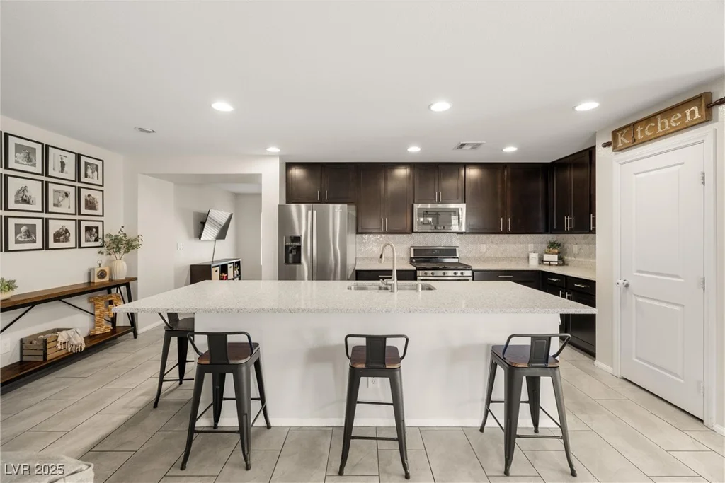 737 Kibbey, Las Vegas, NV 89178