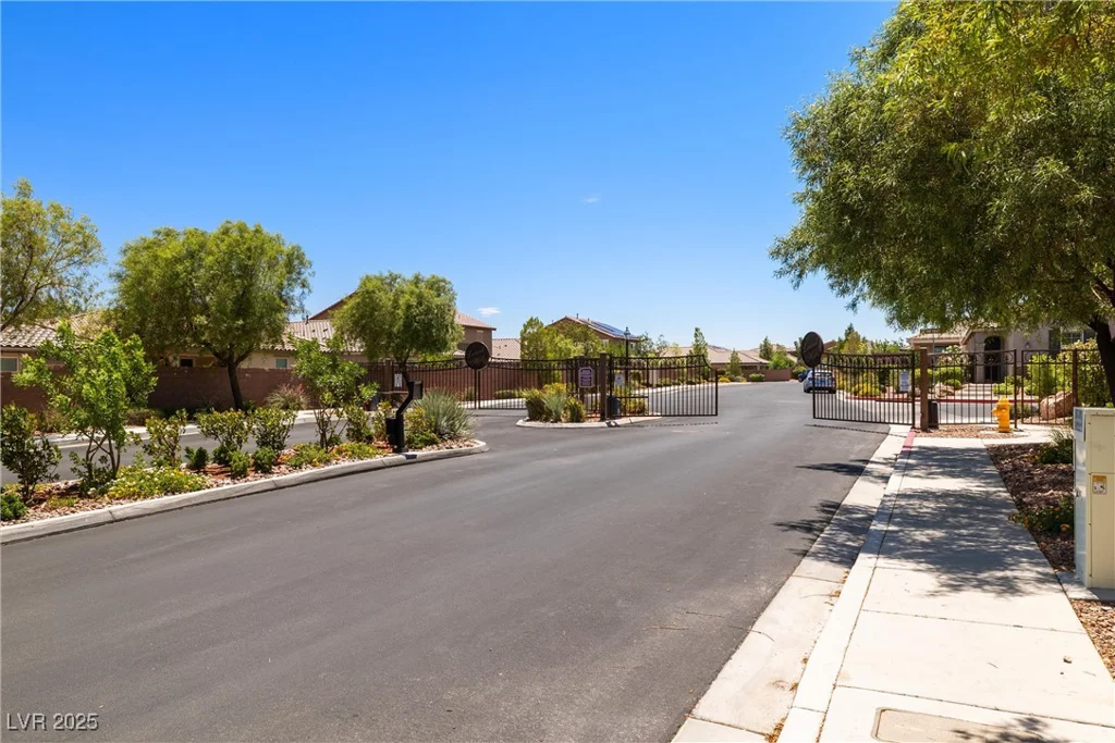 737 Kibbey, Las Vegas, NV 89178