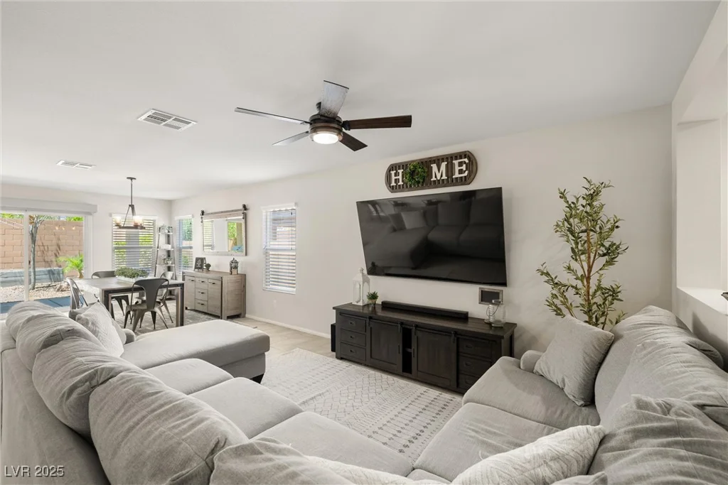 737 Kibbey, Las Vegas, NV 89178