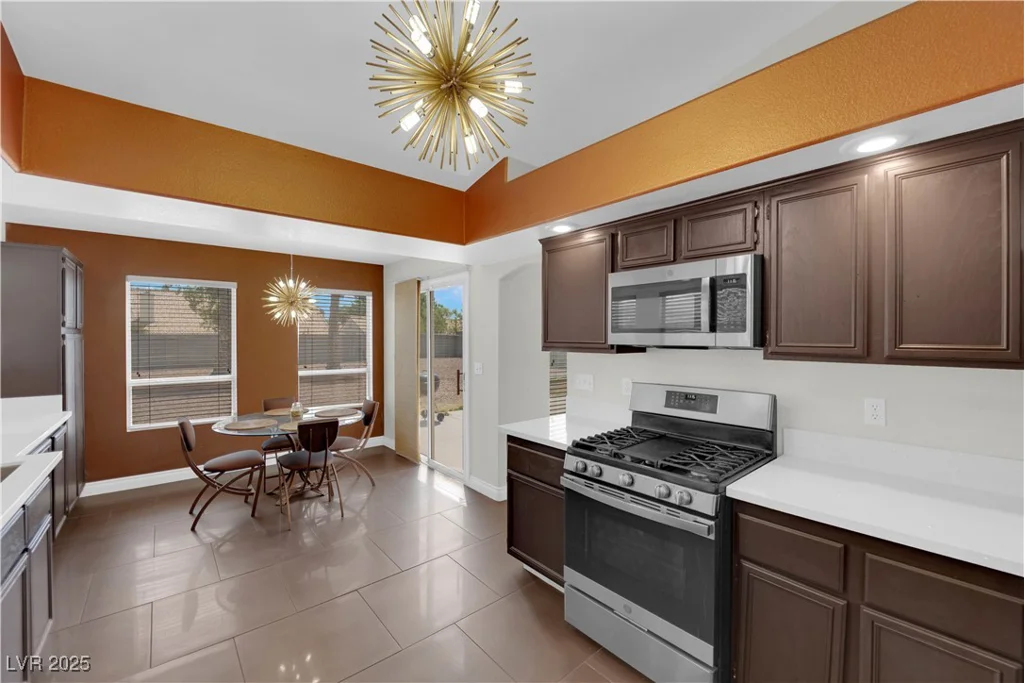 6122 Theatrical, North Las Vegas, NV 89031