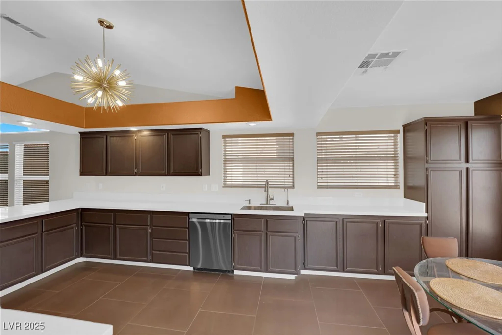 6122 Theatrical, North Las Vegas, NV 89031