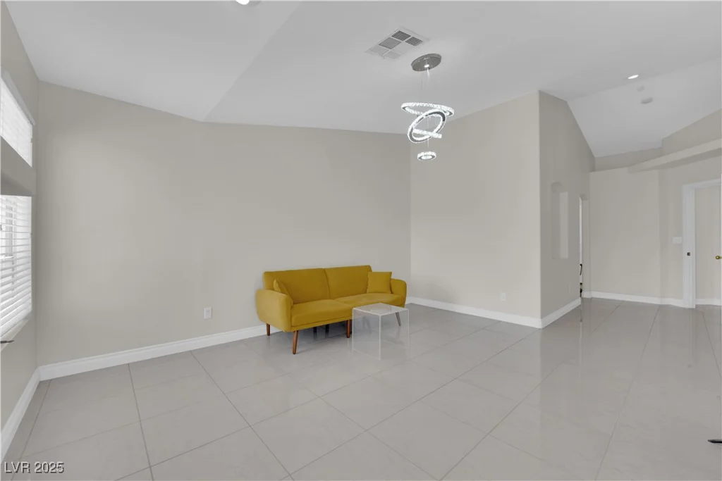 6122 Theatrical, North Las Vegas, NV 89031