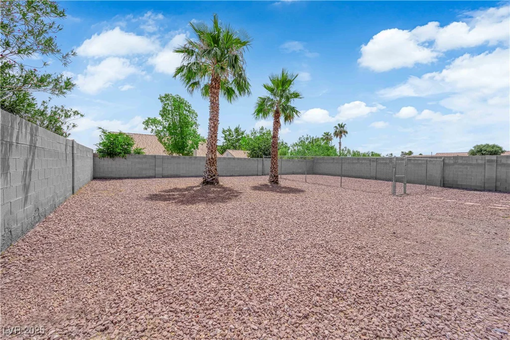 6122 Theatrical, North Las Vegas, NV 89031