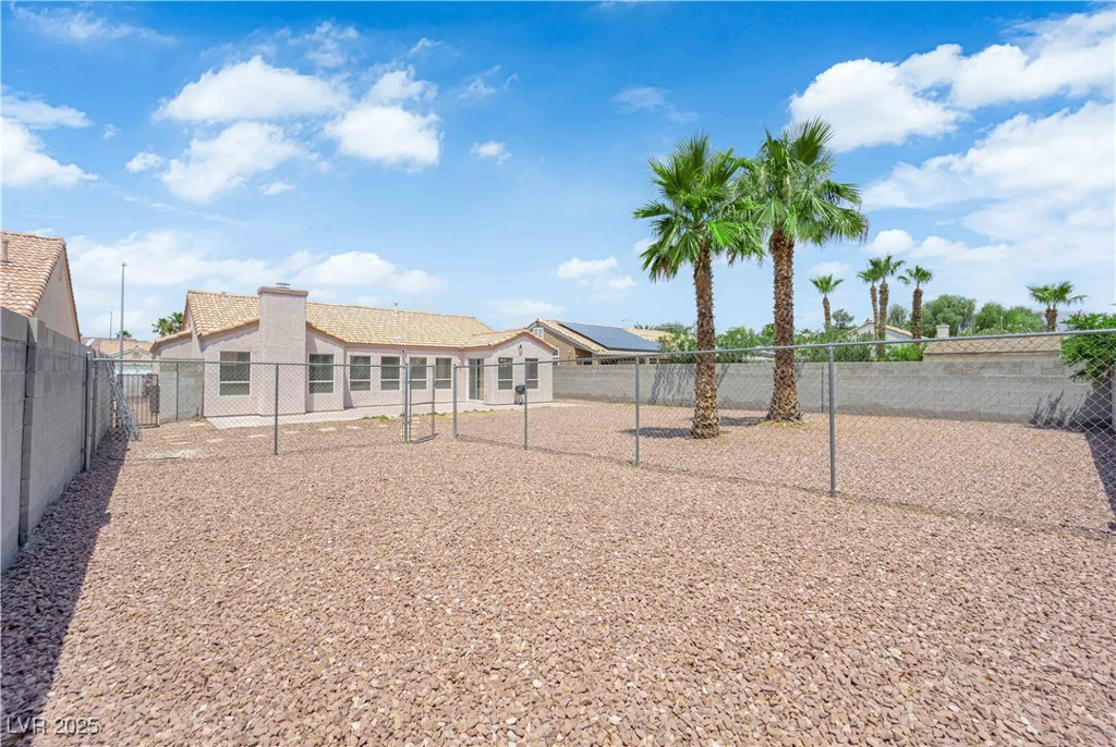 6122 Theatrical, North Las Vegas, NV 89031