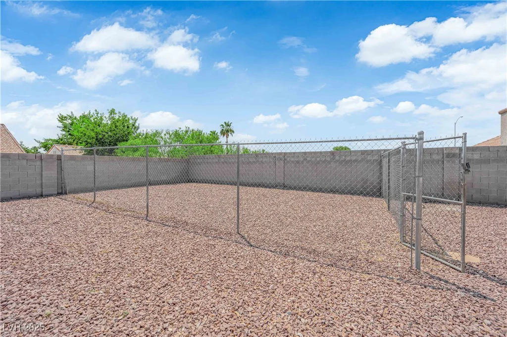 6122 Theatrical, North Las Vegas, NV 89031