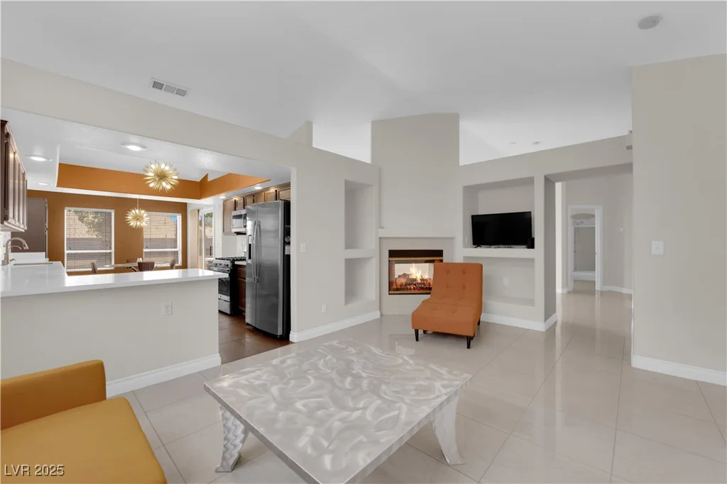 6122 Theatrical, North Las Vegas, NV 89031