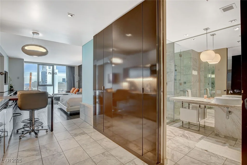 4381 Flamingo, Las Vegas, NV 89103