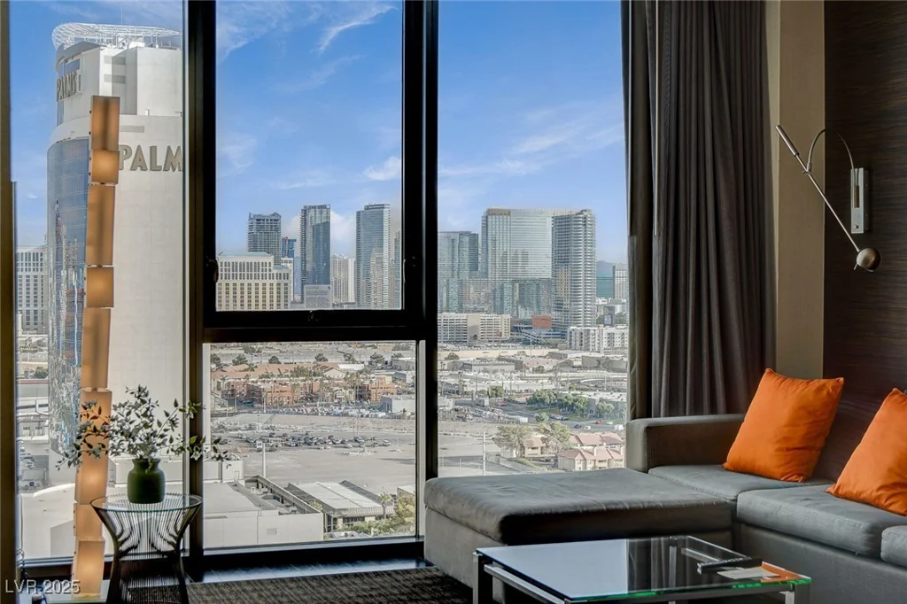 4381 Flamingo, Las Vegas, NV 89103