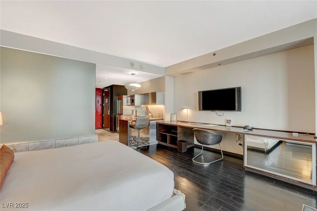 4381 Flamingo, Las Vegas, NV 89103