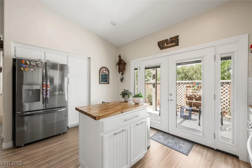 10372 Natural Springs, Las Vegas, NV 89129