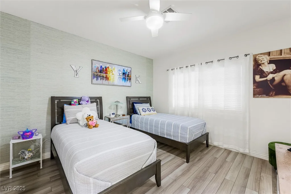 10372 Natural Springs, Las Vegas, NV 89129