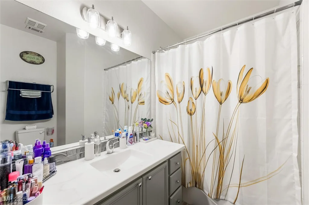 10372 Natural Springs, Las Vegas, NV 89129