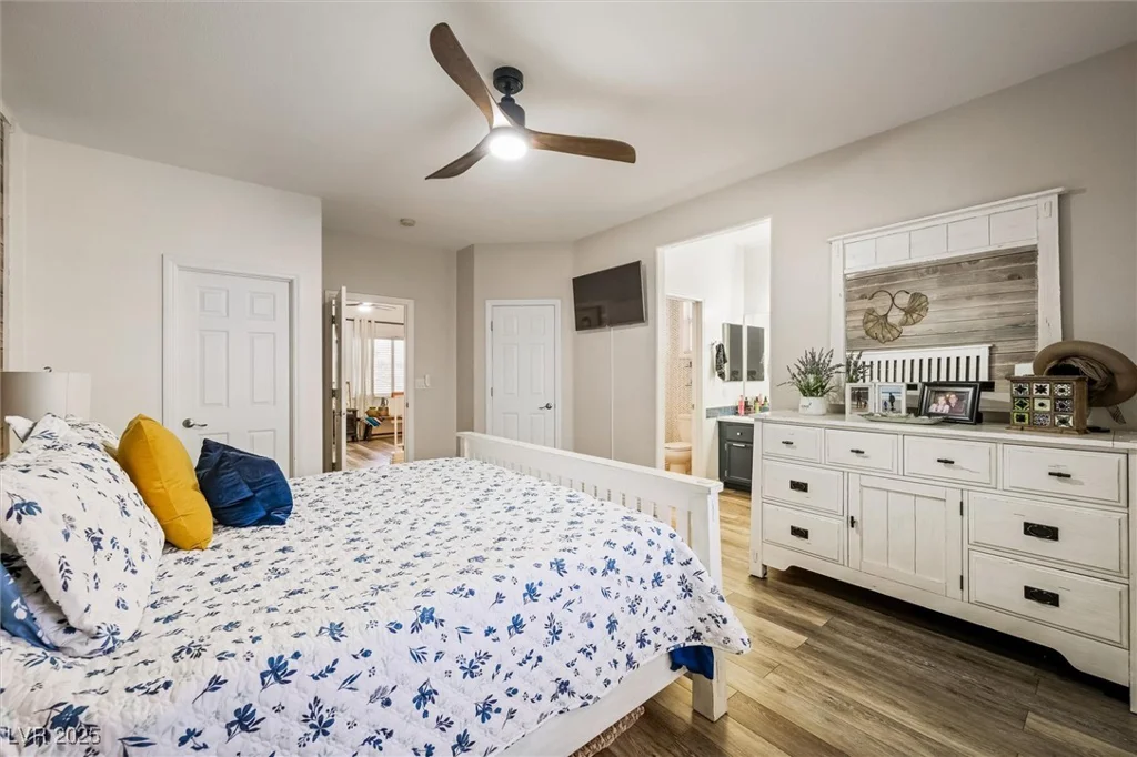 10372 Natural Springs, Las Vegas, NV 89129