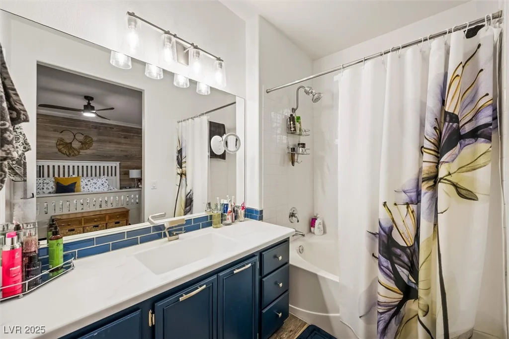 10372 Natural Springs, Las Vegas, NV 89129