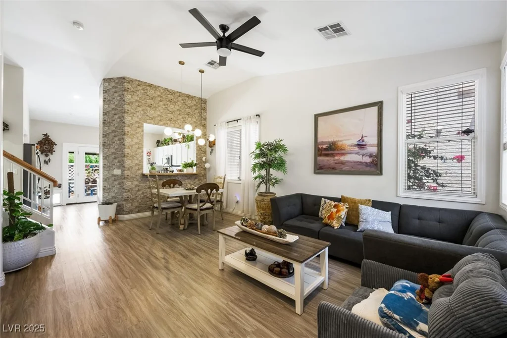 10372 Natural Springs, Las Vegas, NV 89129