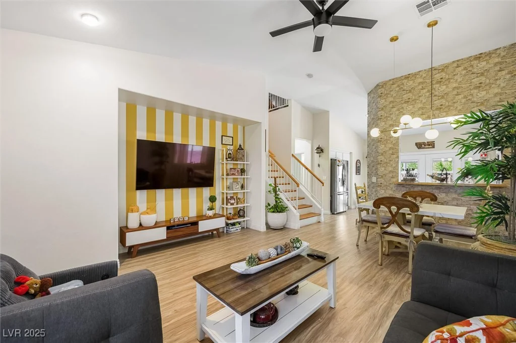 10372 Natural Springs, Las Vegas, NV 89129