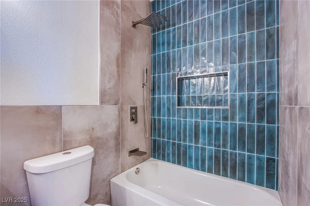 5653 Artesia Lake, Las Vegas, NV 89118