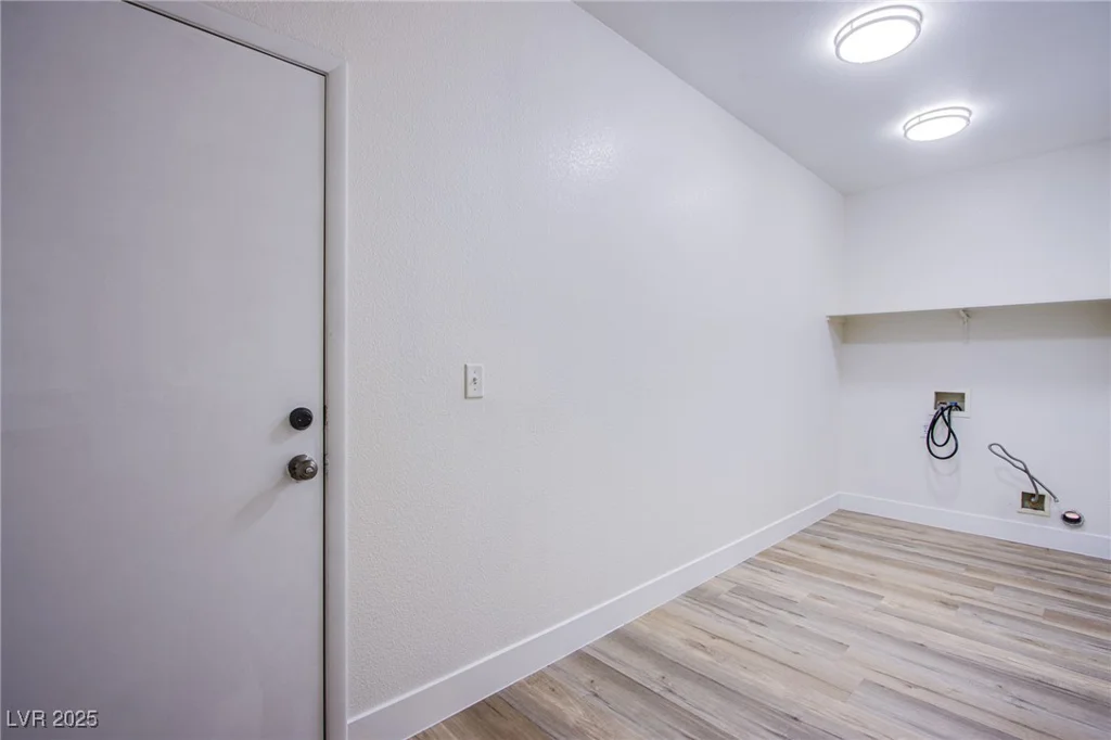 5653 Artesia Lake, Las Vegas, NV 89118