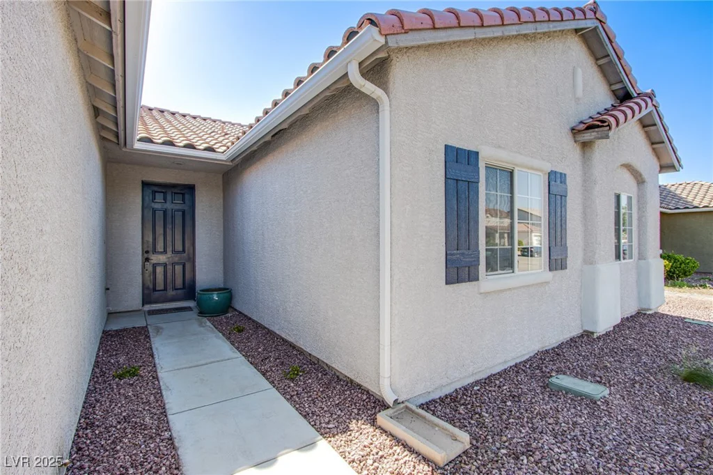 5653 Artesia Lake, Las Vegas, NV 89118
