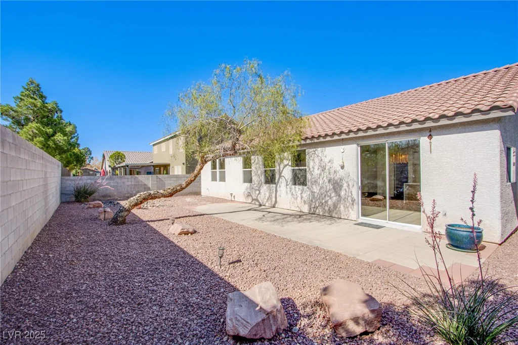5653 Artesia Lake, Las Vegas, NV 89118