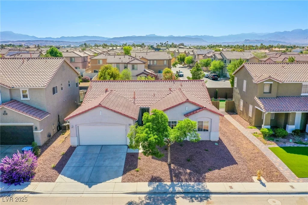 5653 Artesia Lake, Las Vegas, NV 89118