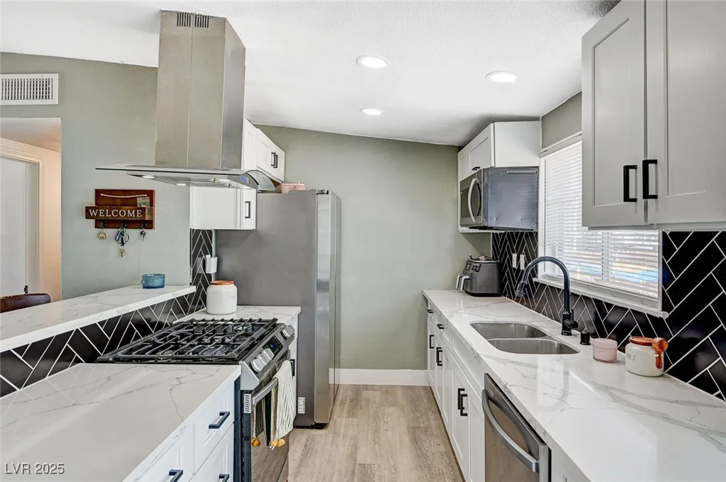 1424 Teton, Las Vegas, NV 89101