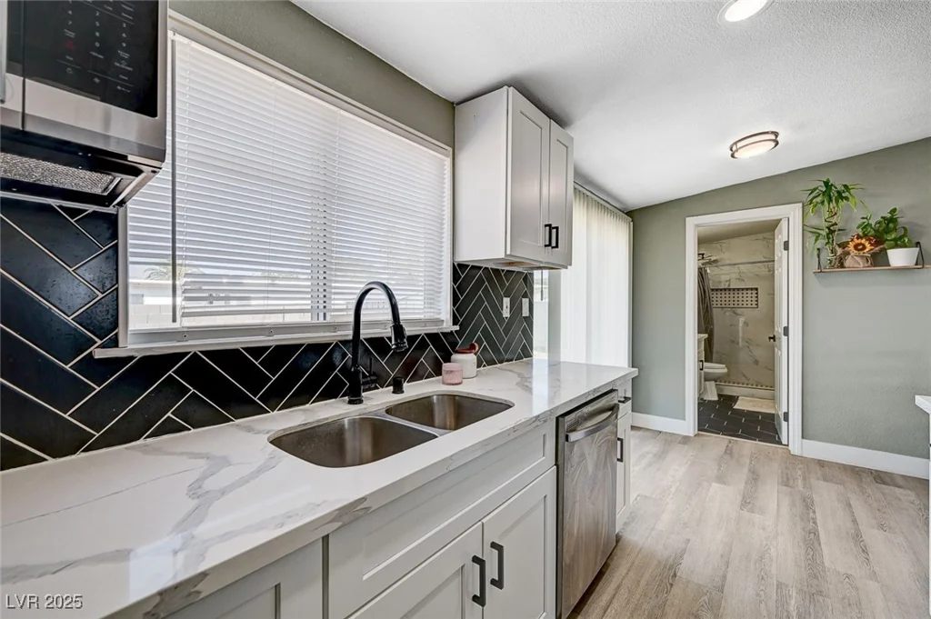 1424 Teton, Las Vegas, NV 89101