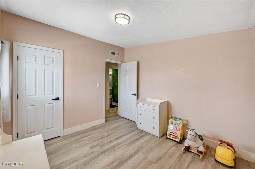 1424 Teton, Las Vegas, NV 89101