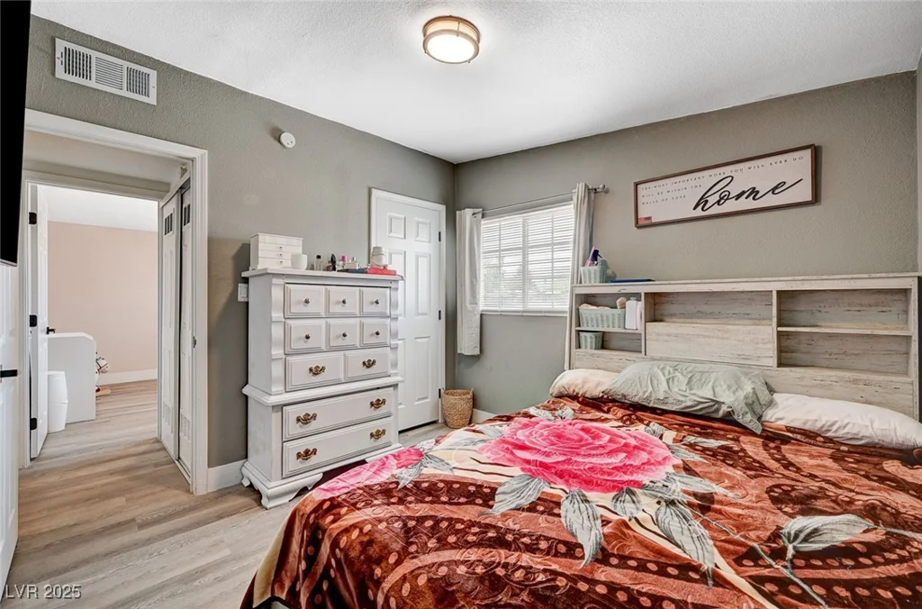 1424 Teton, Las Vegas, NV 89101