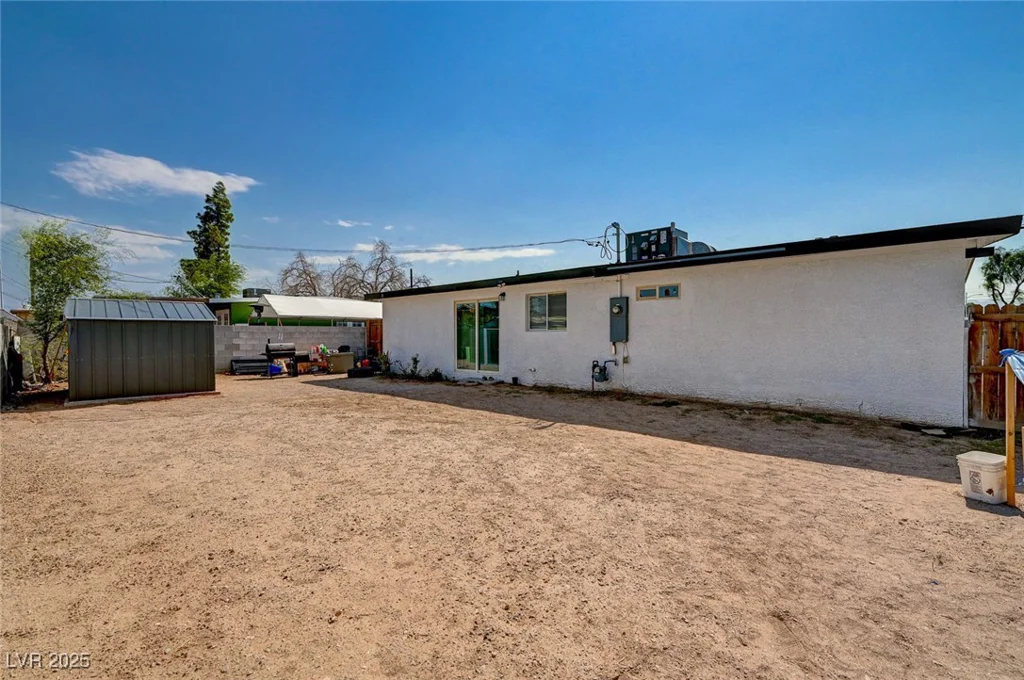 1424 Teton, Las Vegas, NV 89101