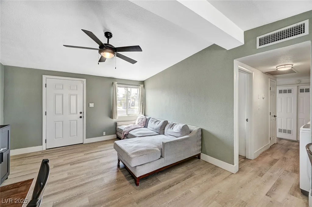 1424 Teton, Las Vegas, NV 89101